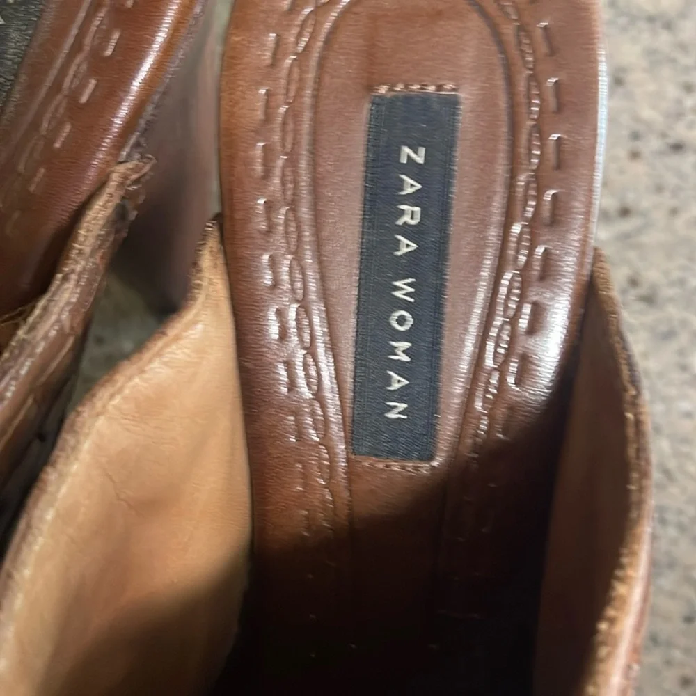 Zara Women’s Peep Hole Brown Leather Wooden Heel Size 37 - Picture 9 of 12